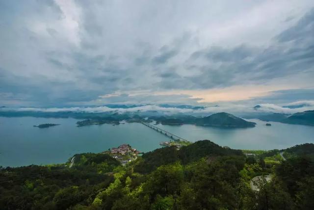 避开人群来千岛湖赏湖光山色，睡精品美宿