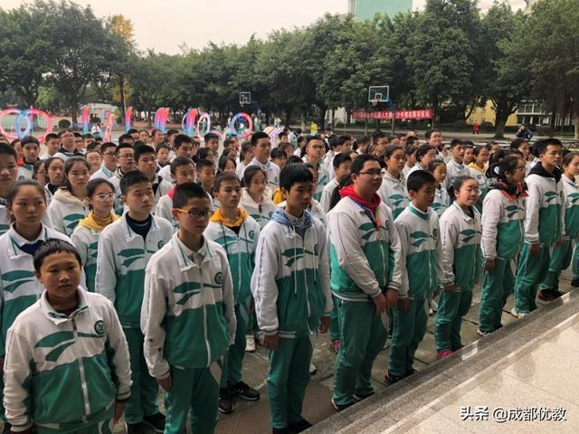 背靠川大，武侯实验初一学子PK七中、衡水高中生，获四川唯一银牌