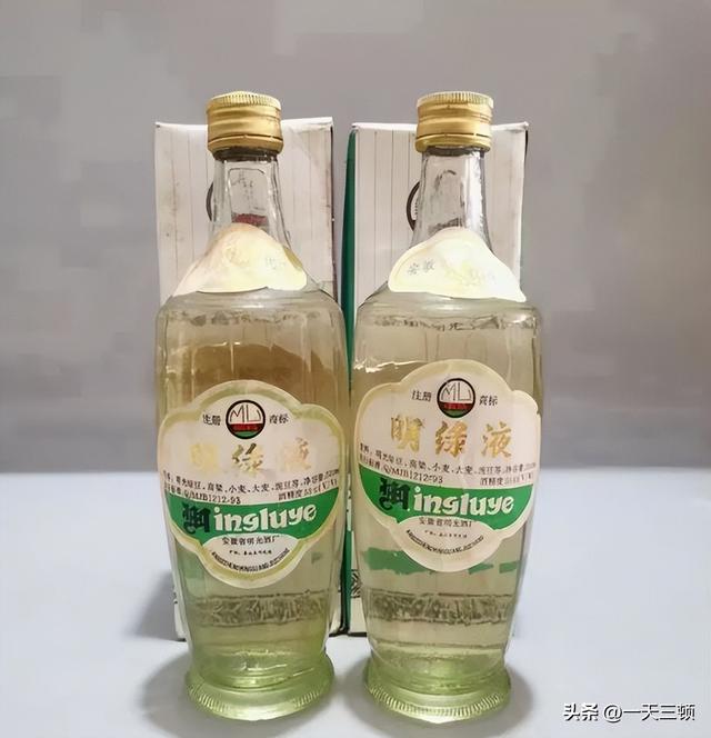 如何辨别白酒好坏？普通人不懂门道，行家：其实一滴食用油就够了