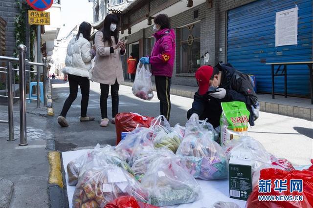 钟华论：在民族复兴的历史丰碑上——2020中国抗疫记