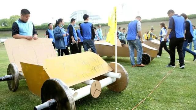 「主题团建推荐 | F1赛车」速度与**，打造团队专属“战车”