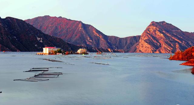 河北承德最强的县，和唐山、秦皇岛接壤，拥有蟠龙湖景区