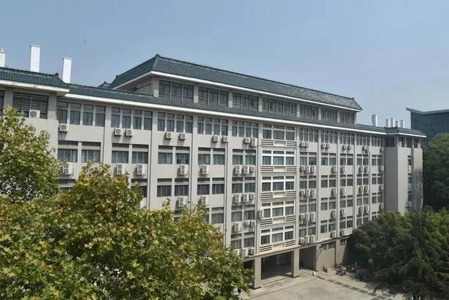 华中师范大学与东北师范大学对比