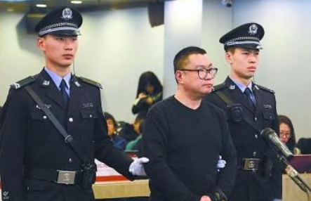 尹相杰四处走穴不耽误长胖？曾因涉d2次被抓，于文华称原谅他吧