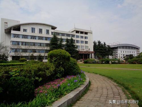 280分上本科高校，其中不乏公办大学，高考生很幸福