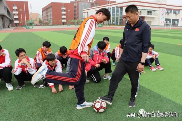 “课堂革命 陕西行动”——深度学习精品课展示现场观摩会在大荔中学举行