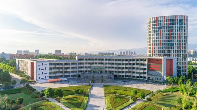 2023年全国专科大学最新排名出炉！广东8所大专进入全国前100