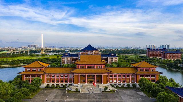 湖南这所高校想要更名大学，却苦于如何命名，网友支招来了