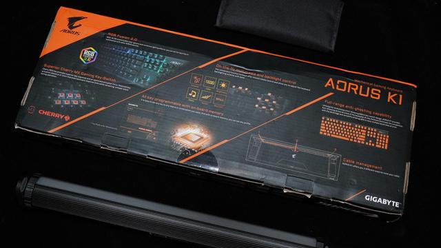 技嘉GIGABYTE AORUS K1 RGB机械键盘