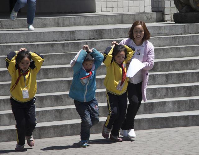 雅安地震过去五年了，他们的救援还在继续