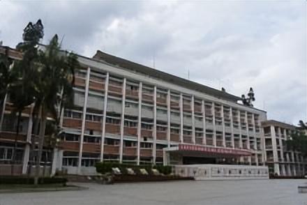 华南理工大学——博学慎思，明辨笃行