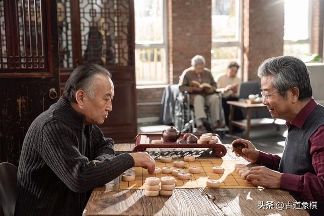 中国象棋群众基础多，普及率高，下棋的年轻人越来越少，为什么？