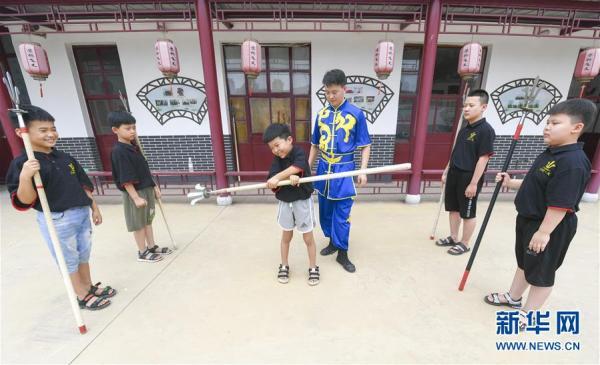 河北文安：新时代文明实践站里感受非遗魅力