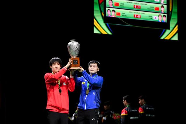 世乒赛综合：孙颖莎、陈梦会师女单决赛 国乒包揽五冠