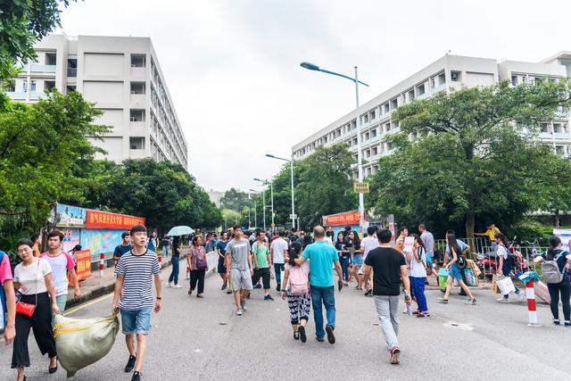 华南地区大学30强：中山大学一马当先，广州大学排名第十四！