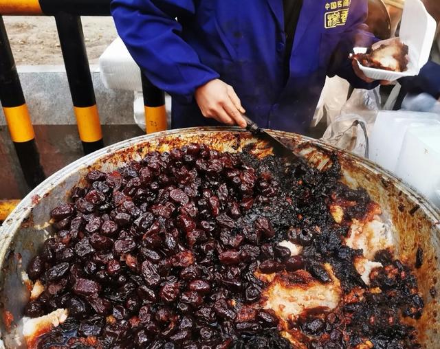 来西安别再说**街没有美食！去对这些地方才能吃到地道西安美食