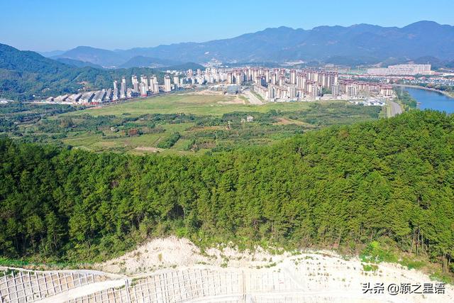 奉化溪口镇，湖山剡江岸，恒大溪上桃花源