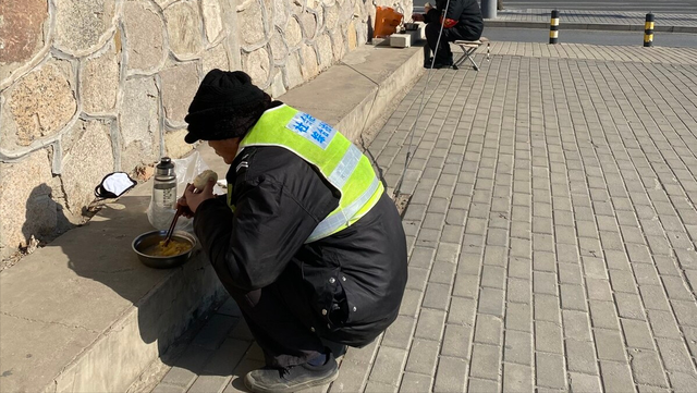 机关单位的劳务派遣人员有多惨？工资低上升空间没有，谁去谁吃亏