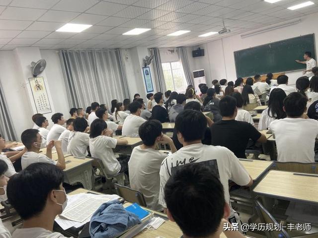 临床口腔医学大专招生分数最低多少可以录取