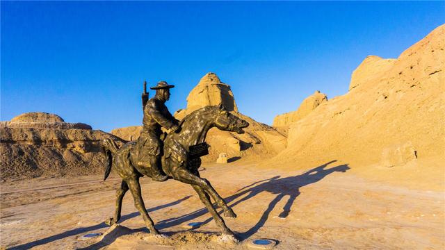 世界上最恐怖的“魔鬼城”  中国最值得外国人去的地方