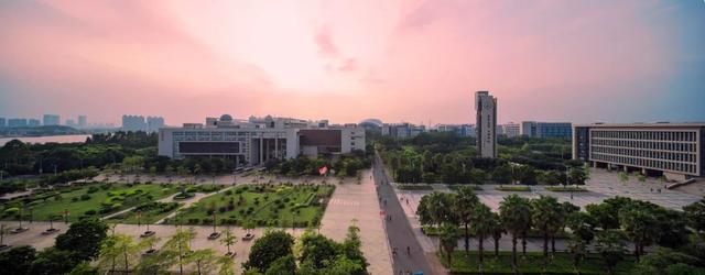 多少分可以读广州大学？这里速查