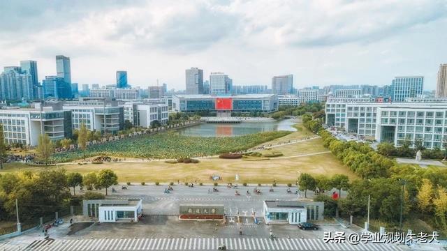 南通大学，2022年在江苏省各专业，录取最低分及录取位次