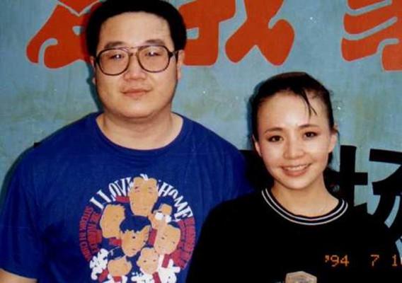 “牛小伟”吕小品：娶舞蹈老师，结婚11年无绯闻，事业家庭两不误