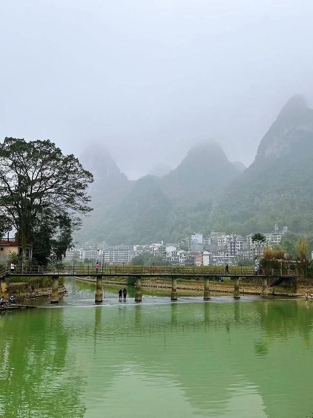 探巴马秘境，品长寿之乡美食