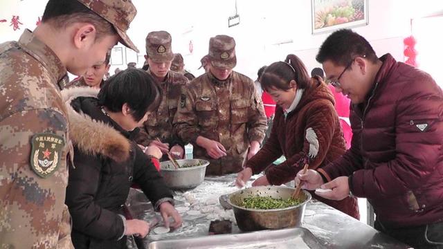 锣鼓喧天喜迎新春  军民同欢鱼水情深